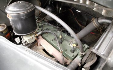 Packard-120-Berline-1940-9