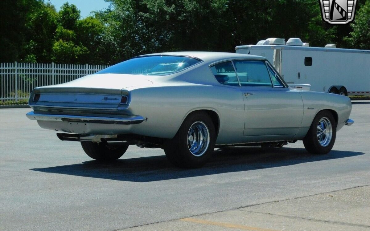 Plymouth-Barracuda-1968-8