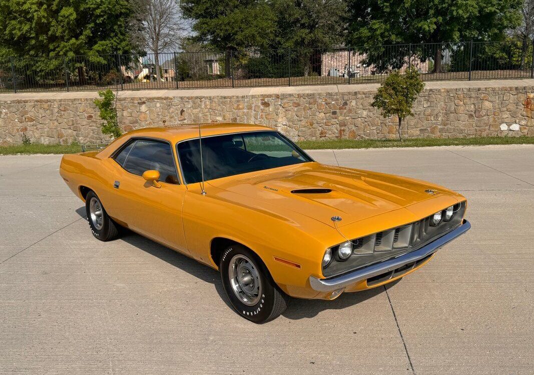 Plymouth-Barracuda-1971-1