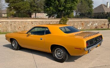 Plymouth-Barracuda-1971-2