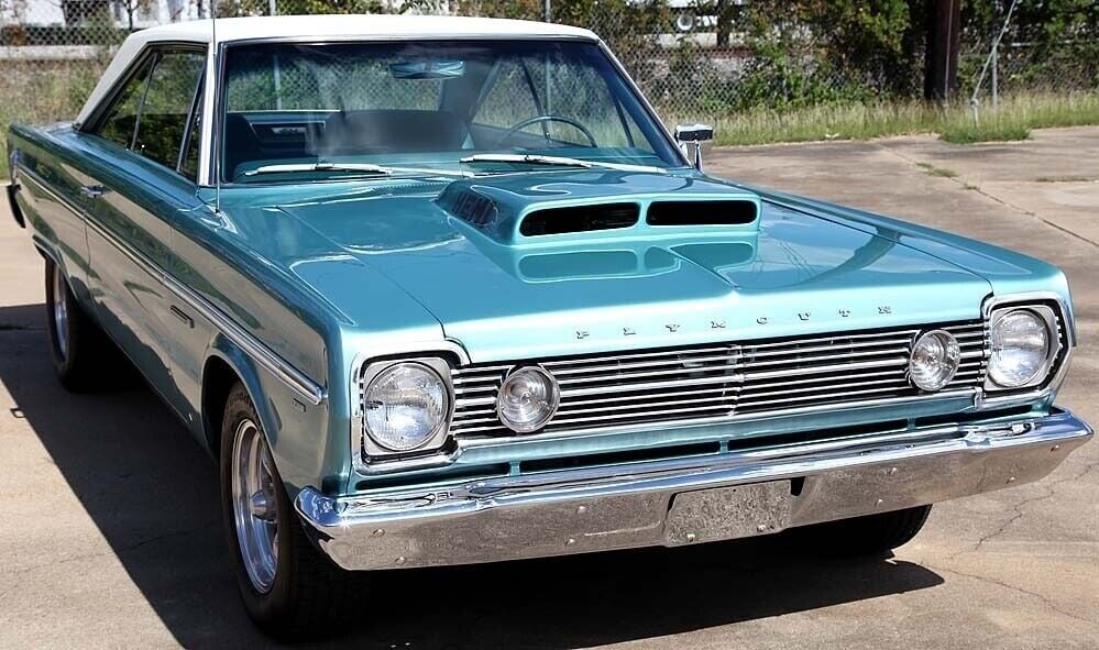 Plymouth-Belvedere-II-Coupe-1966-10