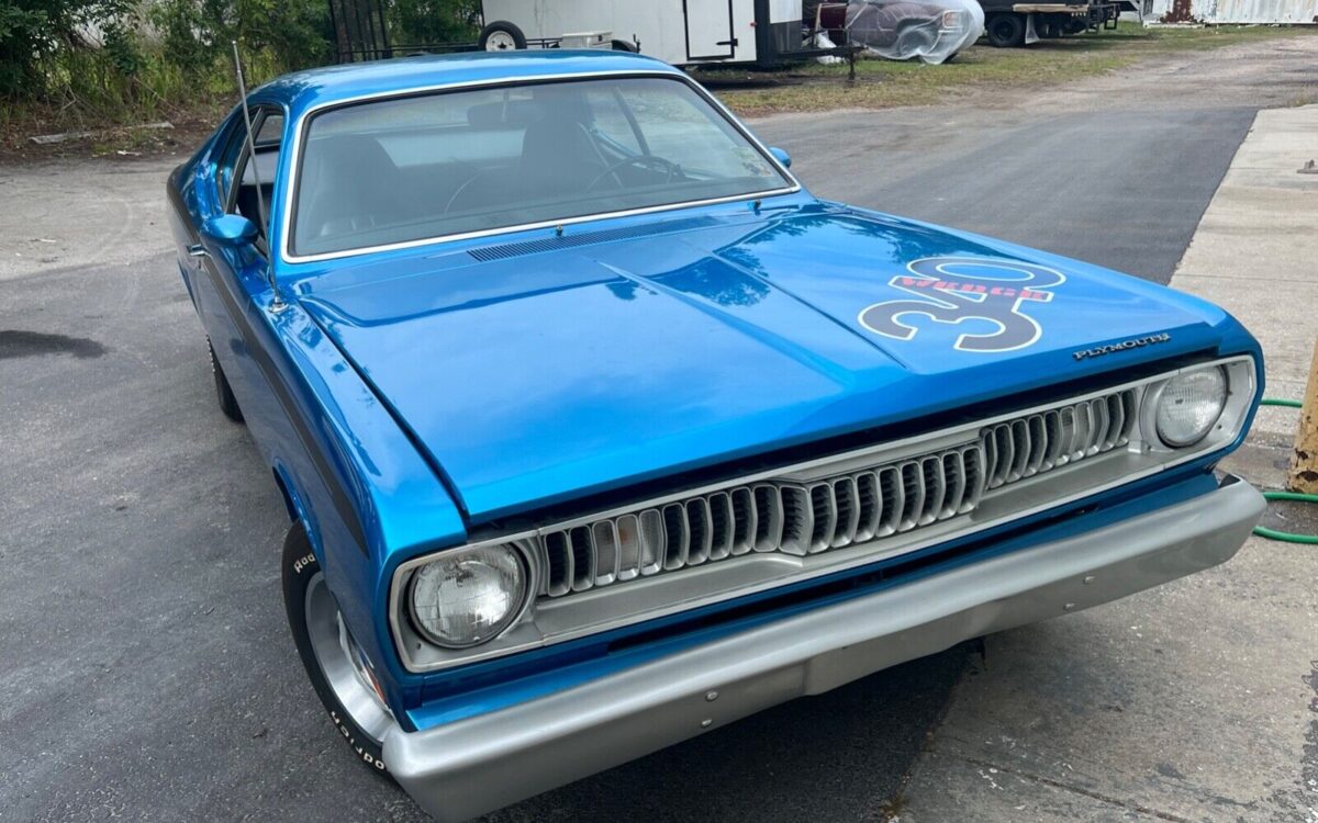 Plymouth Duster  year1}