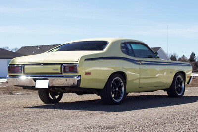 Plymouth-Duster-1974-7