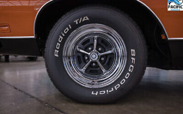 Plymouth-GTX-Coupe-1969-8