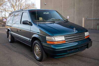 Plymouth-Grand-Voyager-Van-1994-11
