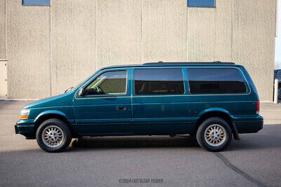 Plymouth-Grand-Voyager-Van-1994-2