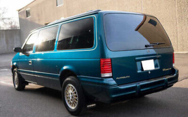 Plymouth-Grand-Voyager-Van-1994-5