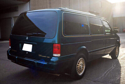 Plymouth-Grand-Voyager-Van-1994-7
