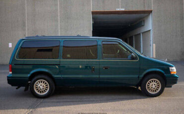 Plymouth-Grand-Voyager-Van-1994-8