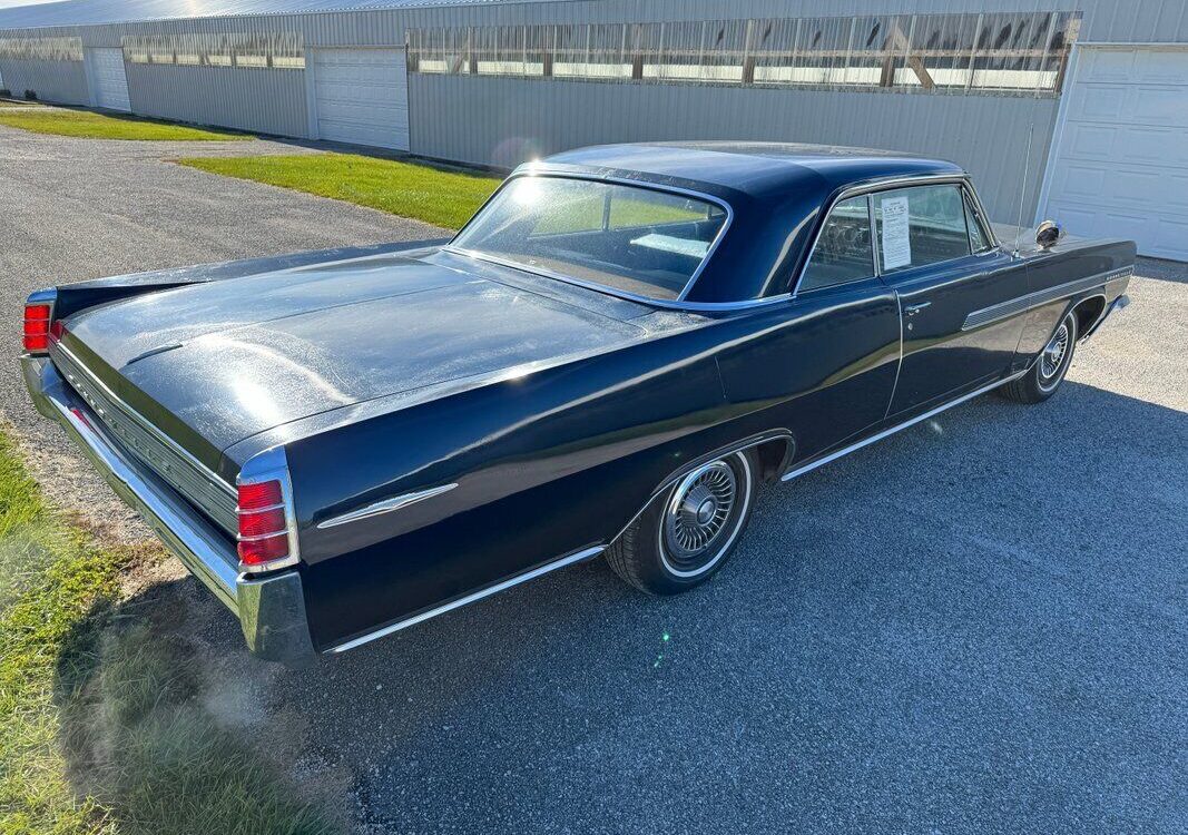 Pontiac-Bonneville-1963-11