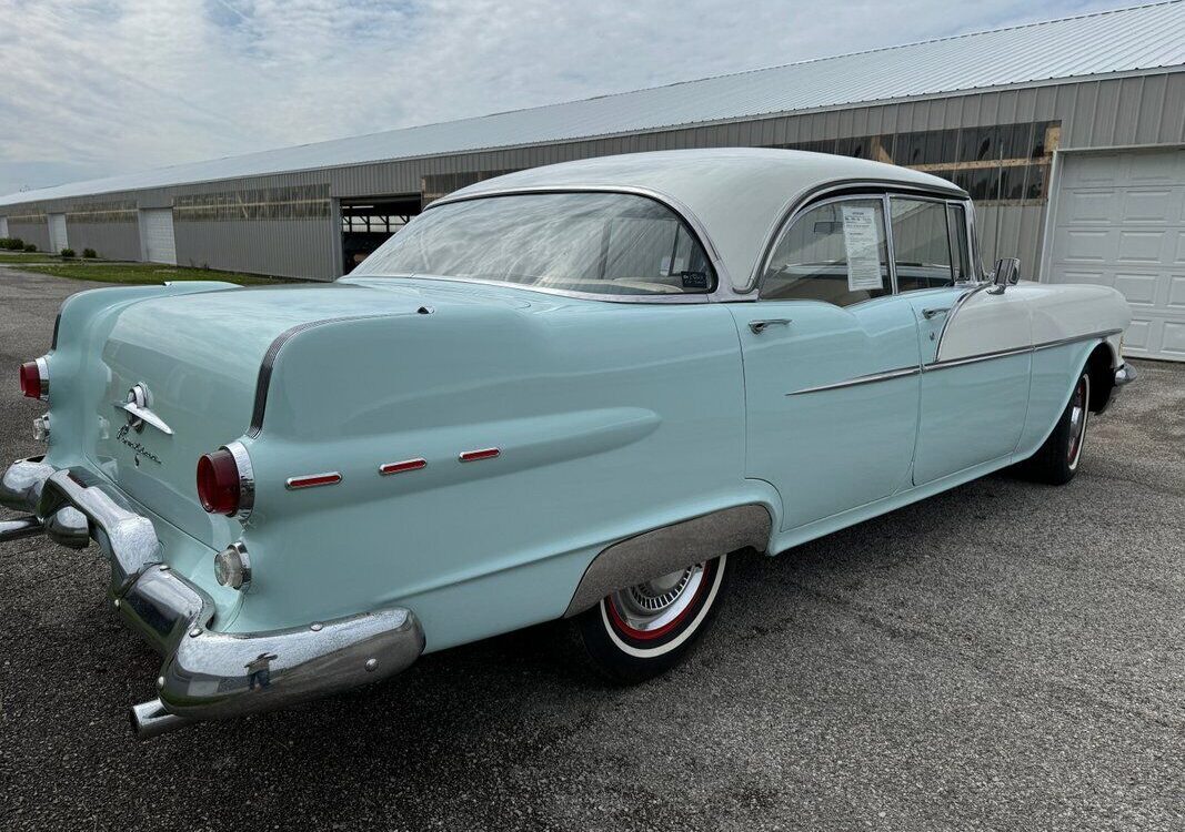 Pontiac-Chieftain-1956-11
