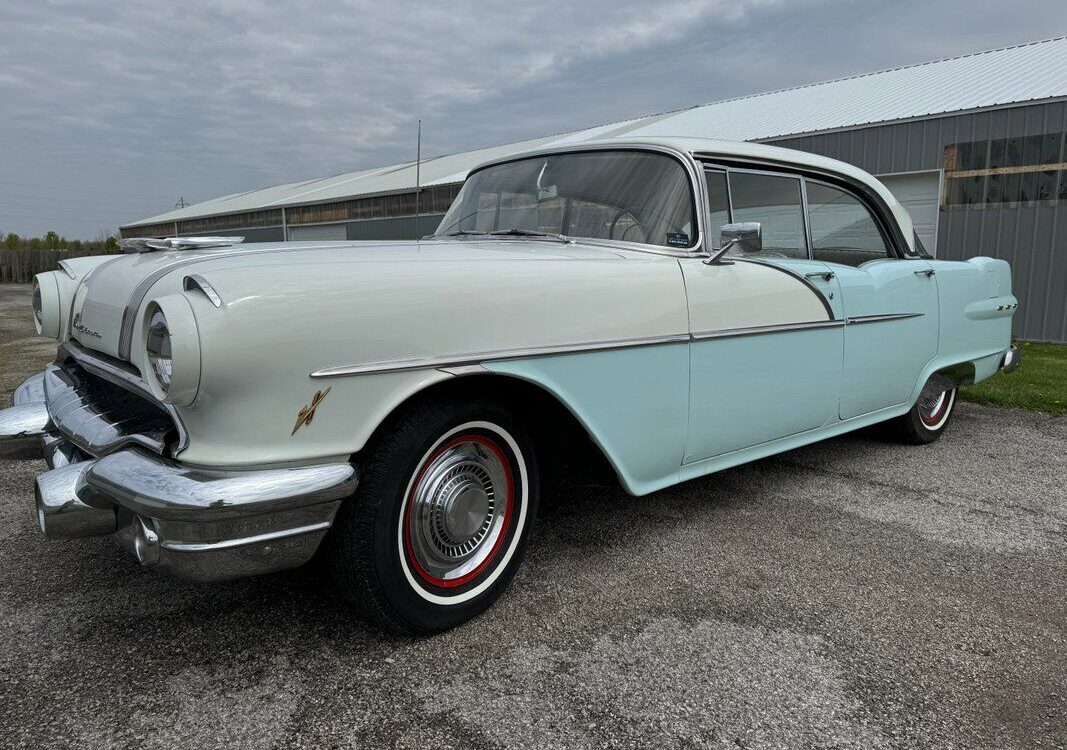 Pontiac-Chieftain-1956-4