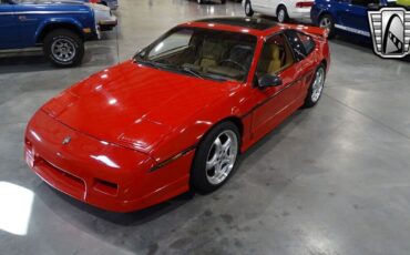 Pontiac-Fiero-1988-2