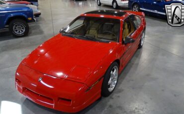 Pontiac-Fiero-1988-6