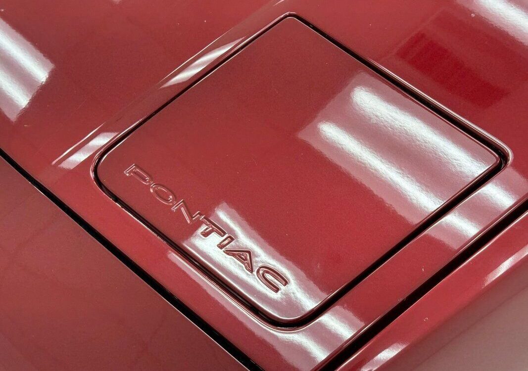 Pontiac-Fiero-Coupe-1987-10