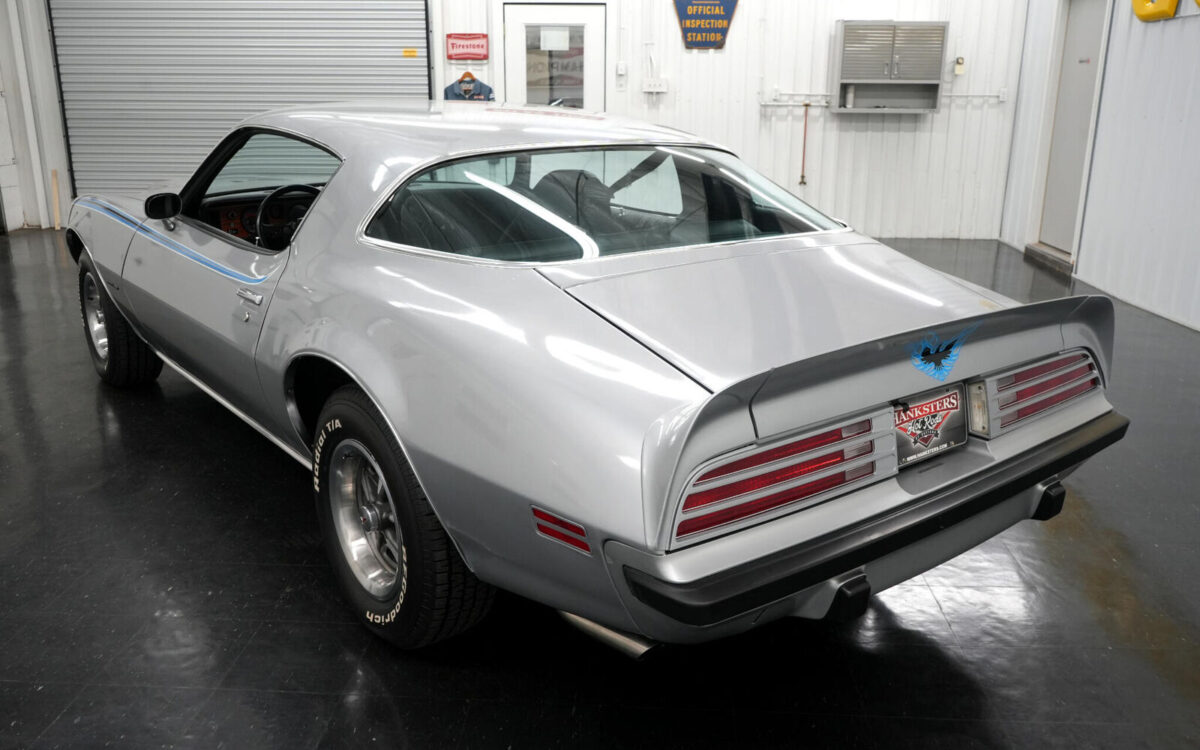 Pontiac-Firebird-1975-3