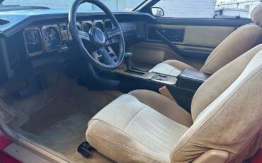 Pontiac-Firebird-Cabriolet-1984-15