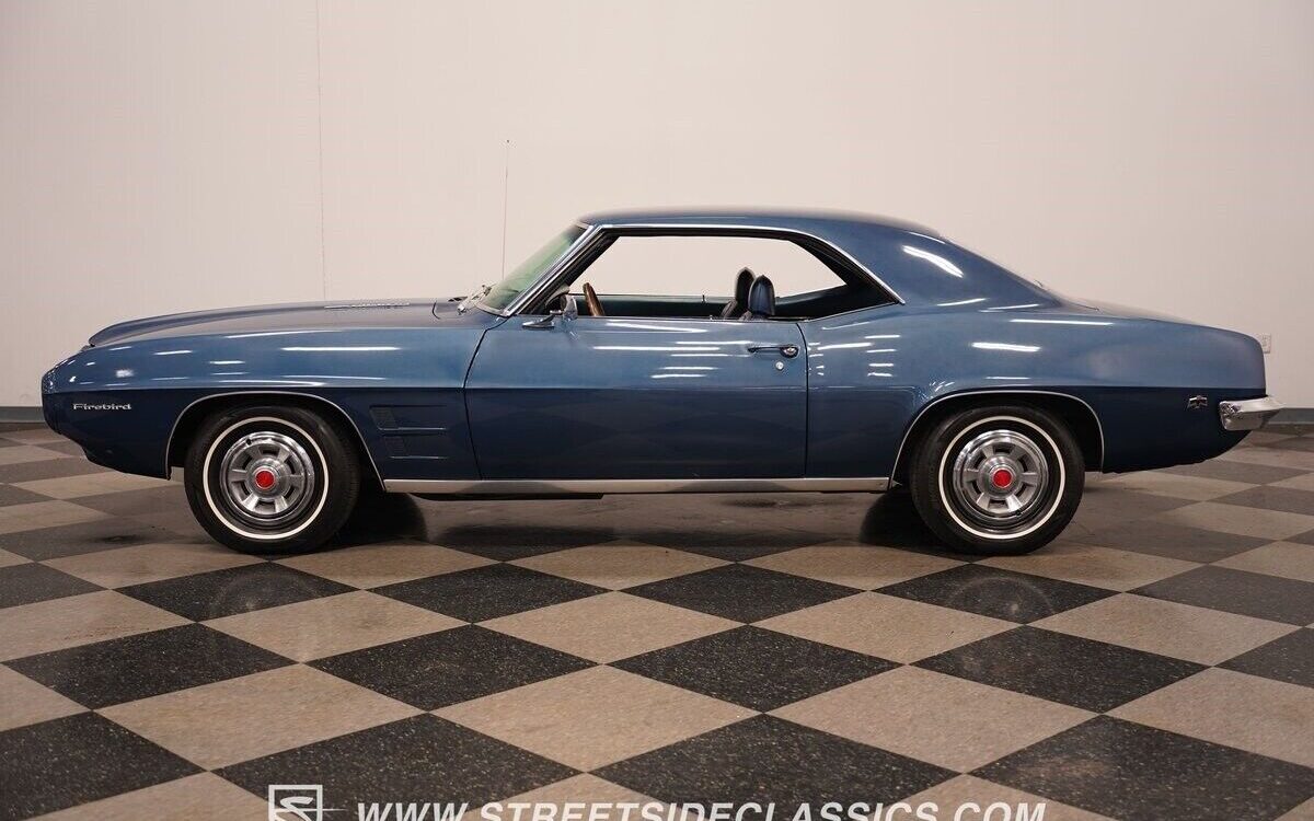 Pontiac-Firebird-Coupe-1969-9