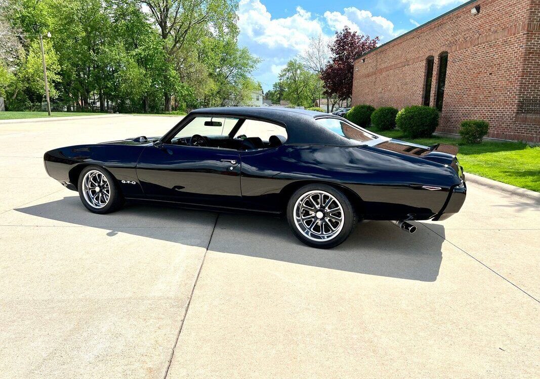 Pontiac-GTO-Coupe-1969-8