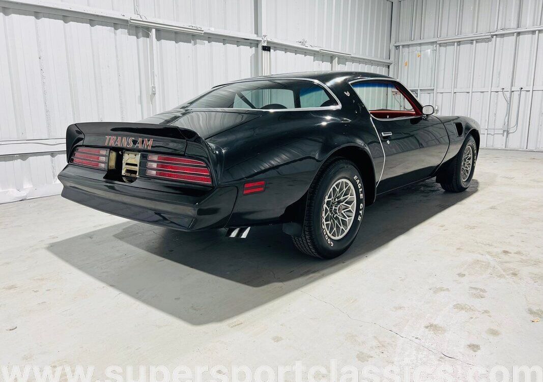 Pontiac-Trans-Am-Coupe-1977-2