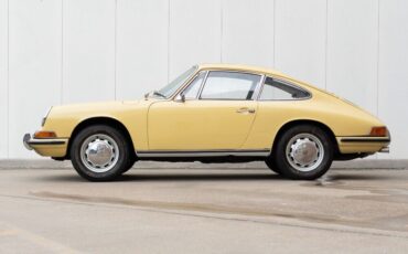 Porsche-911-1966-3