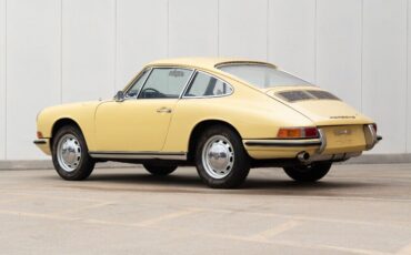 Porsche-911-1966-5