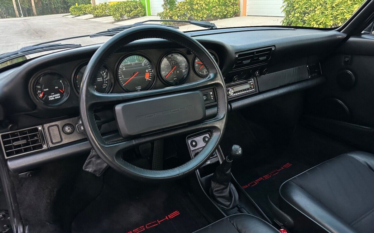 Porsche-911-Cabriolet-1989-17