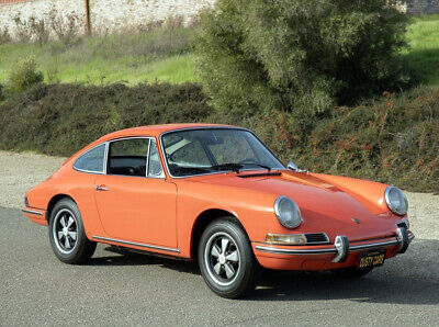 Porsche-911-Coupe-1967-6