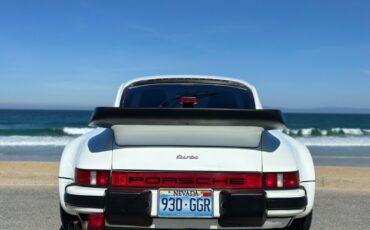 Porsche-911-Coupe-1986-4