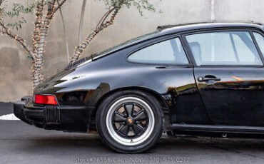 Porsche-911SC-Coupe-1982-10