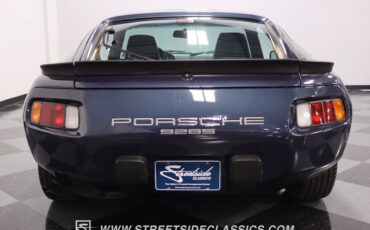 Porsche-928-Coupe-1986-8