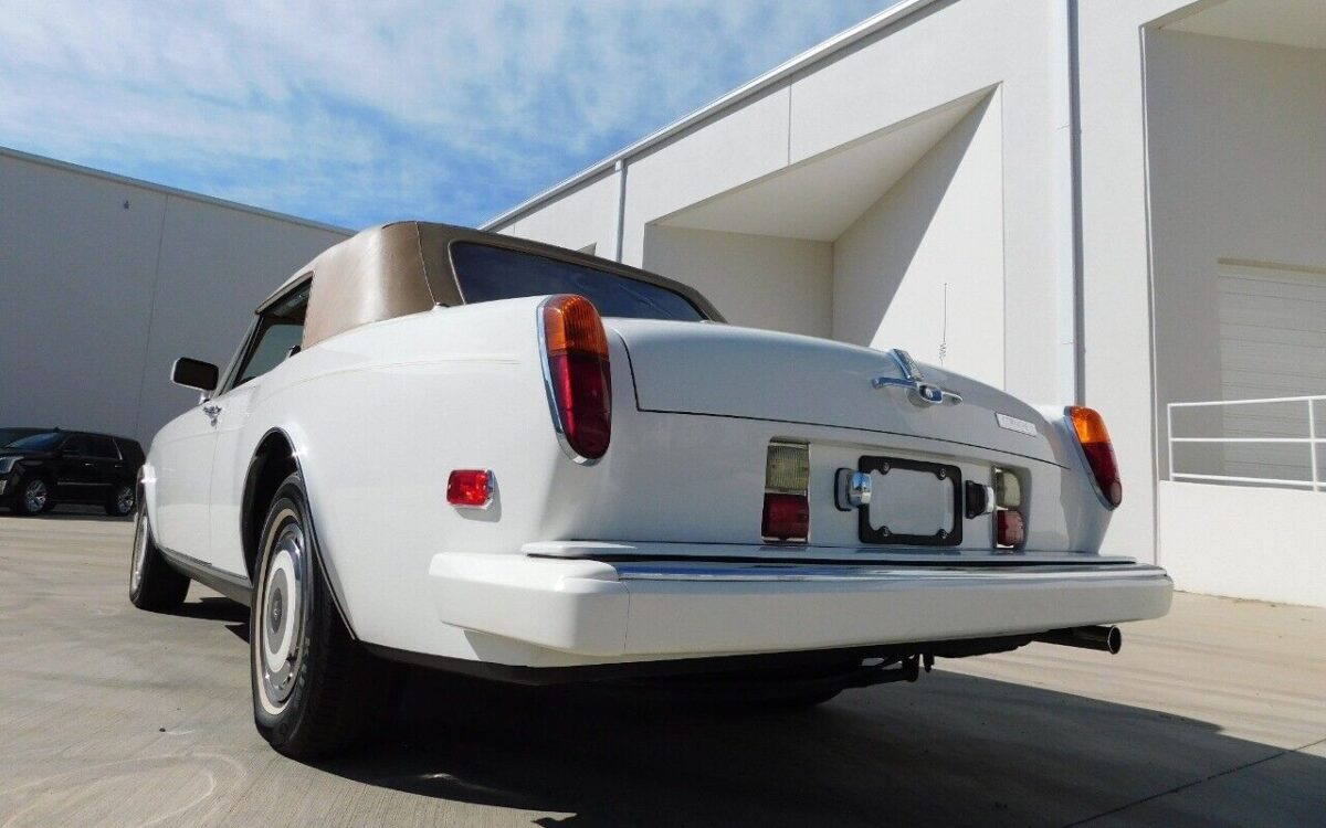 Rolls-Royce-Corniche-1988-8