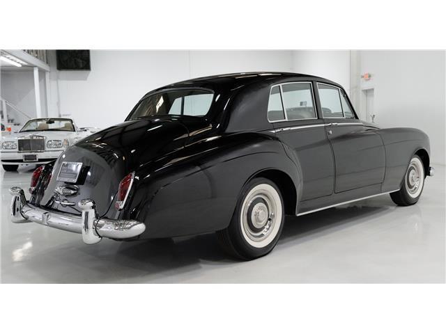 Rolls-Royce-Silver-Cloud-Berline-1965-5