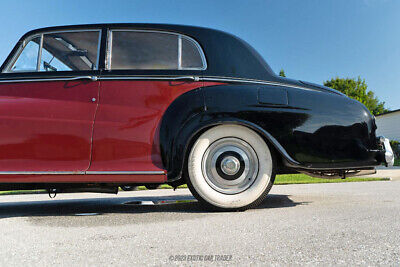 Rolls-Royce-Silver-SpiritSpurDawn-Berline-1954-4