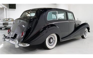 Rolls-Royce-Silver-Wraith-Berline-1956-5