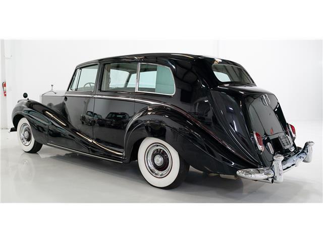 Rolls-Royce-Silver-Wraith-Berline-1956-7