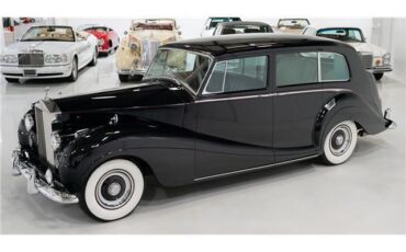 Rolls-Royce-Silver-Wraith-Berline-1956-8