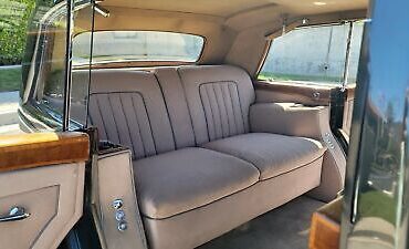 Rolls-Royce-Wraith-Limousine-1952-14