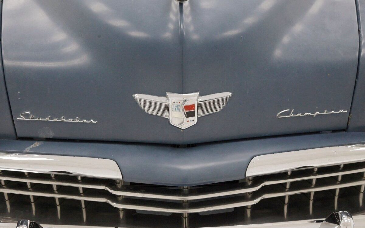 Studebaker-Champion-Berline-1949-11