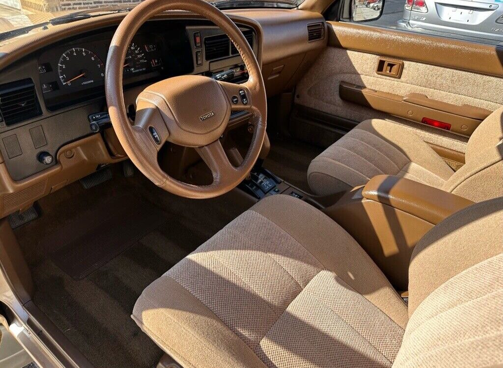 Toyota-4Runner-1990-6