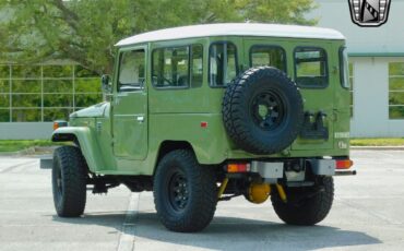 Toyota-Land-Cruiser-1978-4