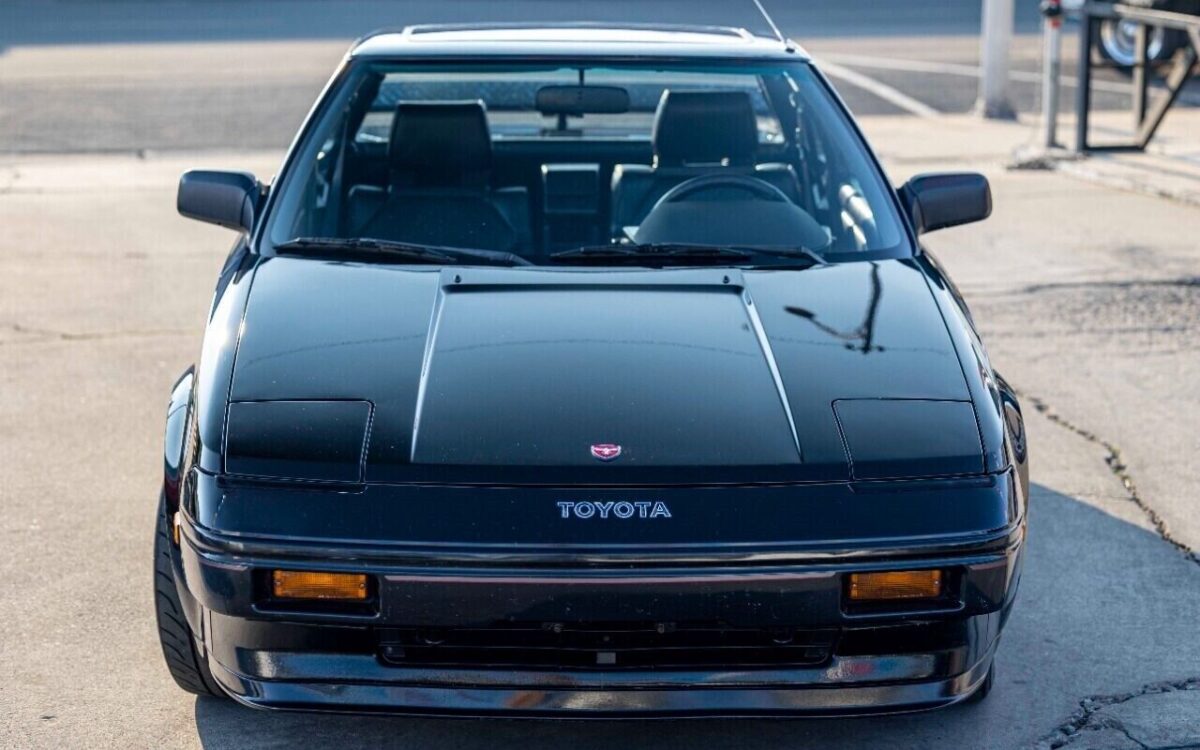Toyota-MR2-Coupe-1986-1