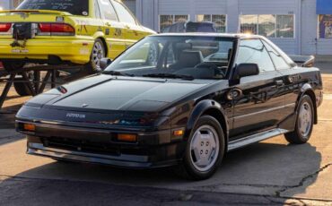 Toyota-MR2-Coupe-1986-11