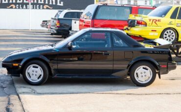 Toyota-MR2-Coupe-1986-3