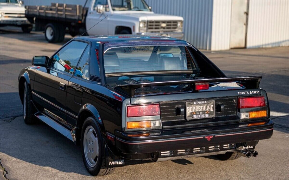 Toyota-MR2-Coupe-1986-4