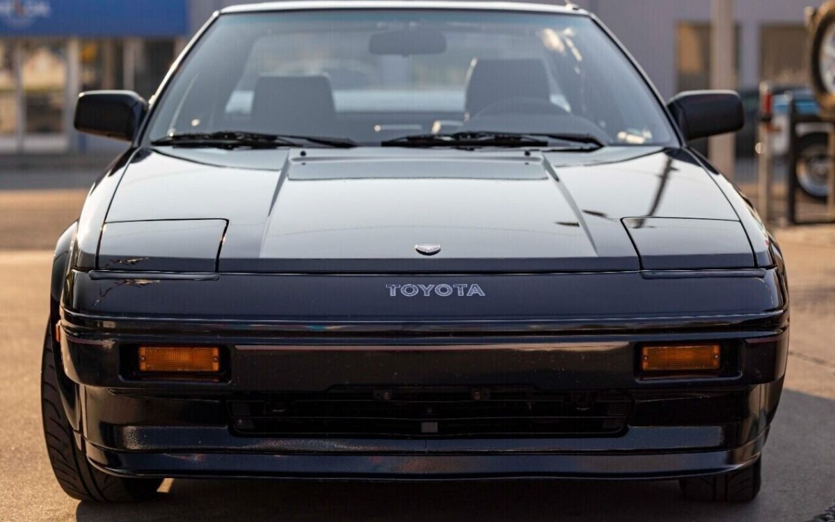 Toyota-MR2-Coupe-1986-9