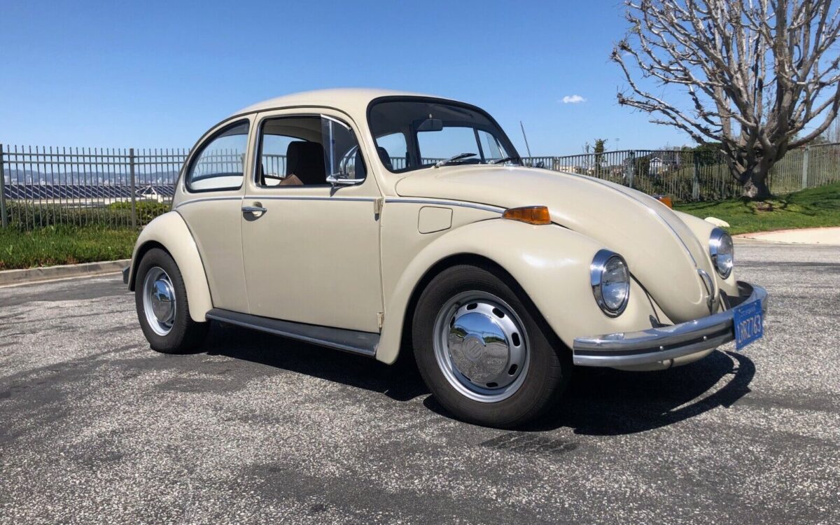 Volkswagen-Beetle-Classic-1972-2