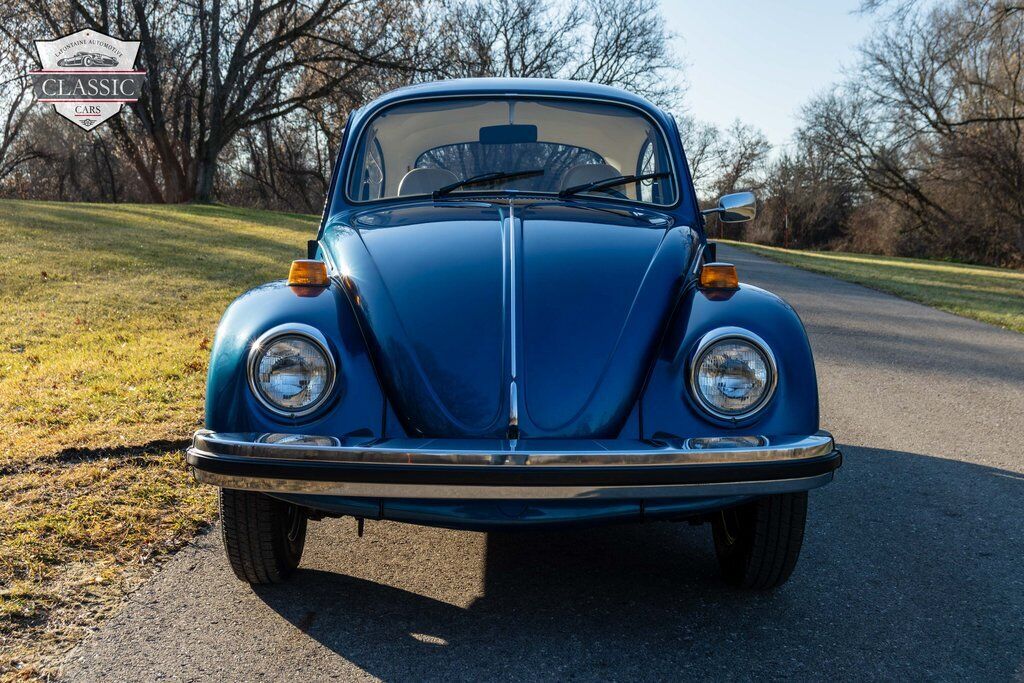 Volkswagen-Beetle-Classic-1977-1