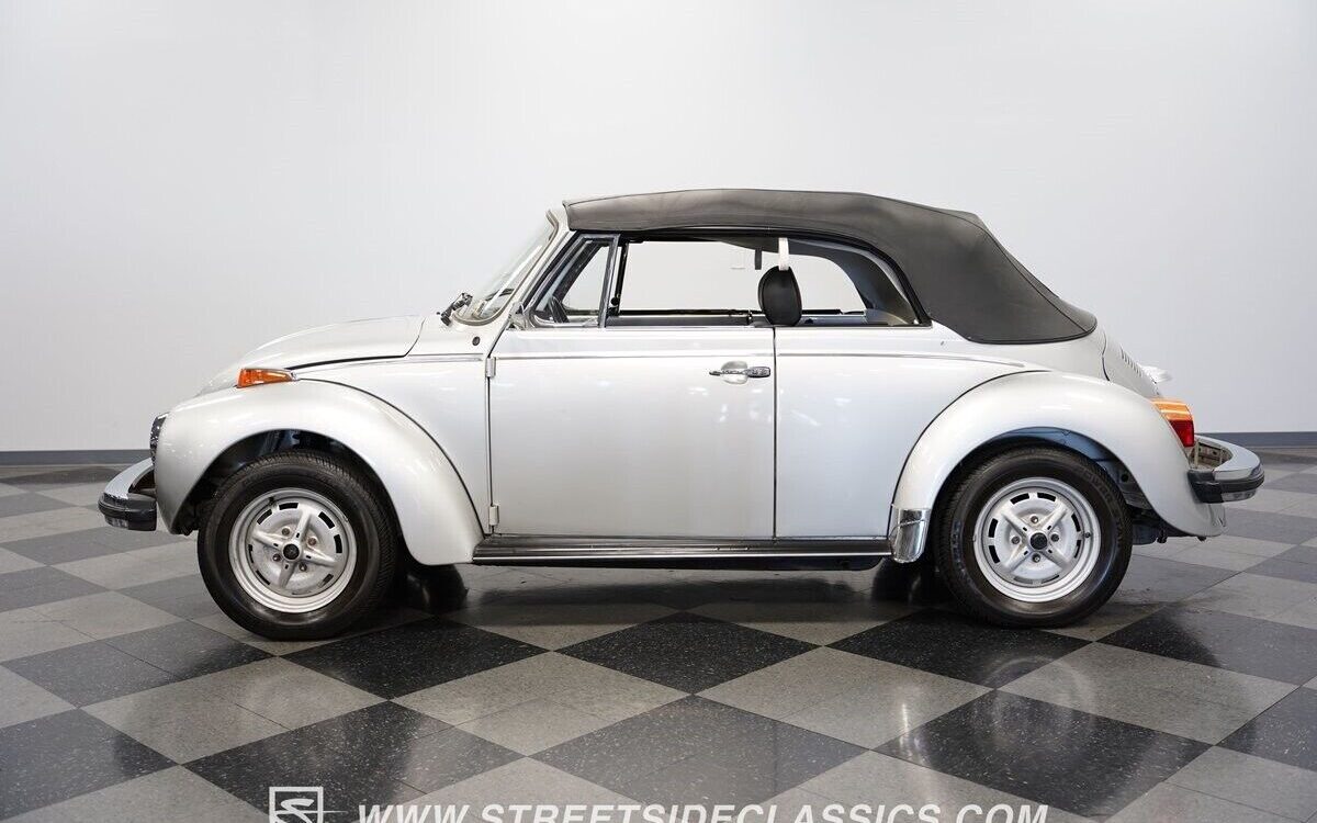 Volkswagen-Beetle-New-Cabriolet-1979-2