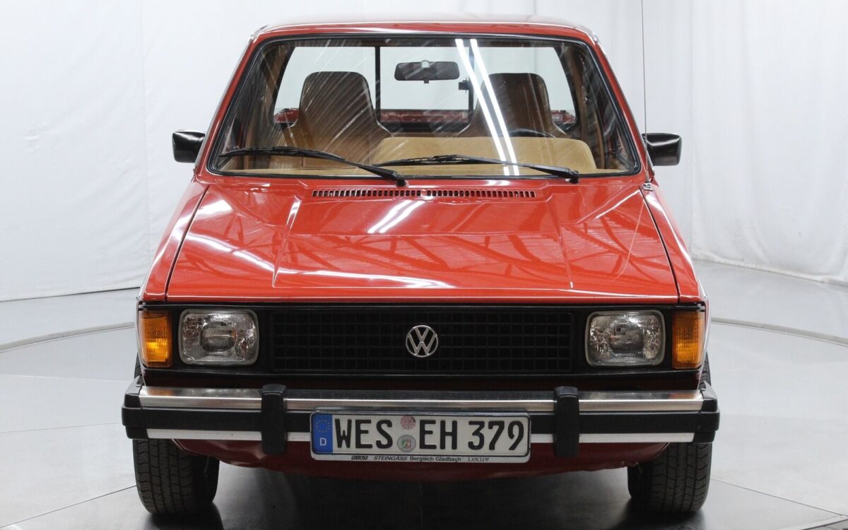 Volkswagen-Rabbit-Pickup-1981-2